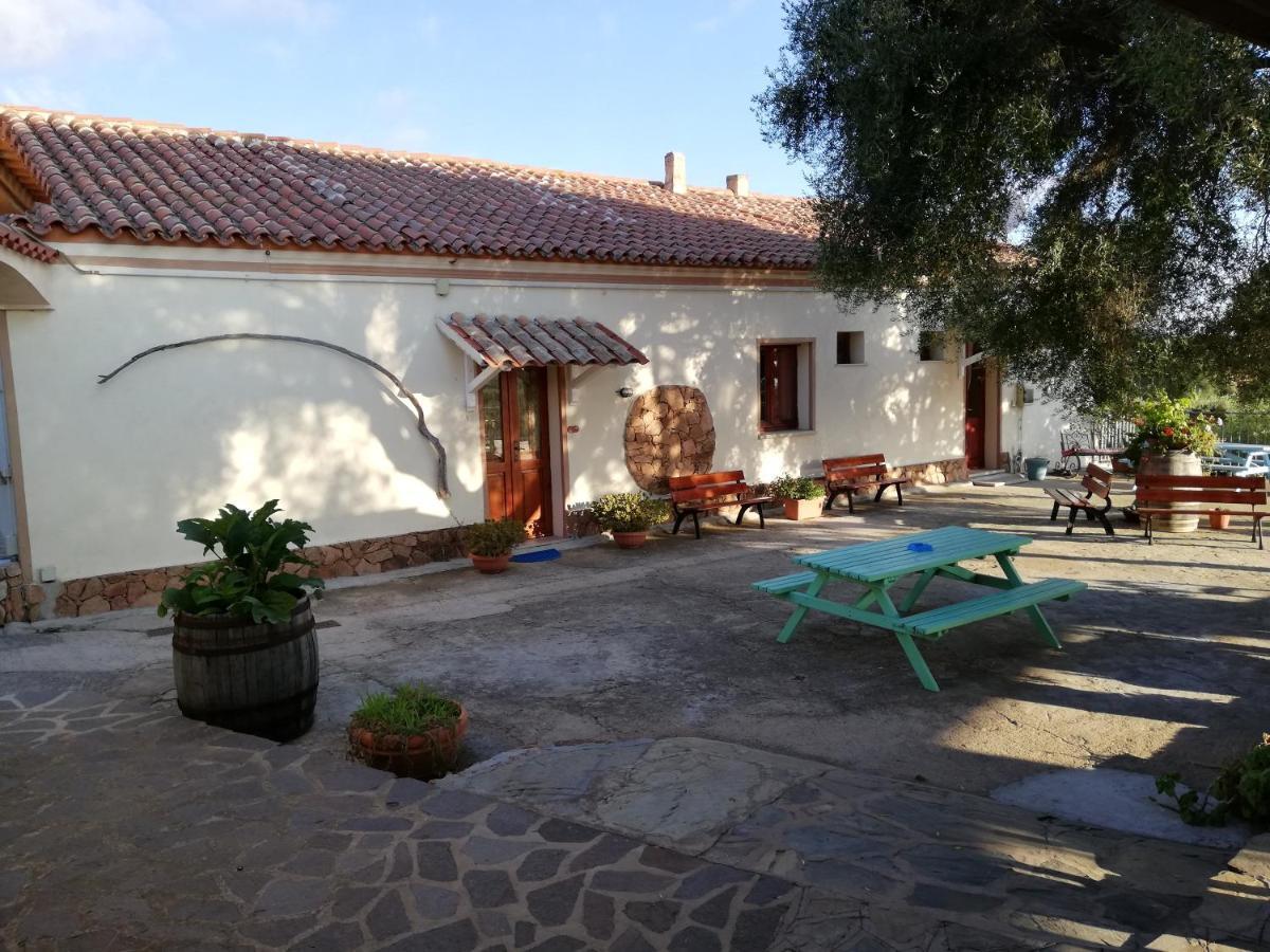 B&B La Taerra Porto San Paolo  Exterior photo